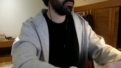 Snapshot of babyhardy chatting on January 7, 11:03 pm Tom A.    online show from January 7, 11:03 pm