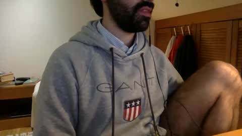 Snapshot of babyhardy chatting on January 13, 11:49 pm Tom A.    online show from January 13, 11:49 pm