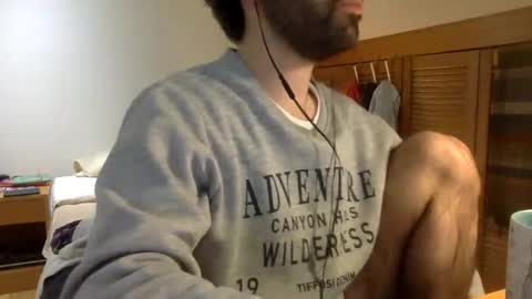 Snapshot of babyhardy chatting on January 17, 12:10 am Tom A.    online show from January 17, 12:10 am