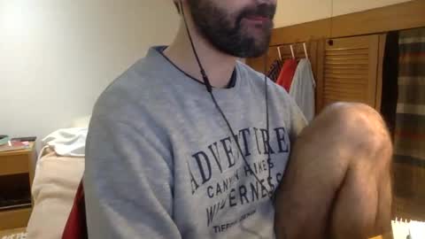 Snapshot of babyhardy chatting on January 21, 11:35 am Tom A.    online show from January 21, 11:35 am