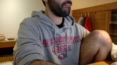 Snapshot of babyhardy chatting on February 7, 4:56 pm Tom A.    online show from February 7, 4:56 pm