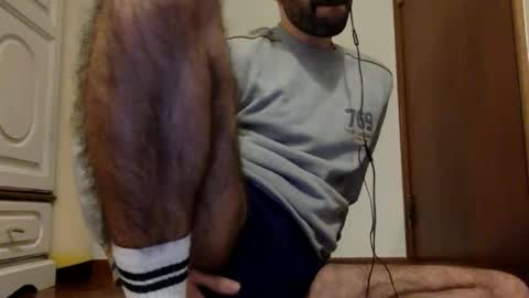 Snapshot of babyhardy chatting on February 12, 11:20 pm Tom A.    online show from February 12, 11:20 pm