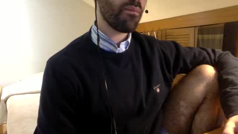 Snapshot of babyhardy chatting on February 20, 10:59 pm Tom A.    online show from February 20, 10:59 pm