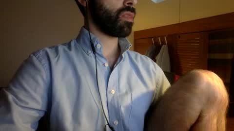 Snapshot of babyhardy chatting on March 10, 5:07 pm Tom A.    online show from March 10, 5:07 pm