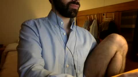 Snapshot of babyhardy chatting on March 12, 4:35 pm Tom A.    online show from March 12, 4:35 pm