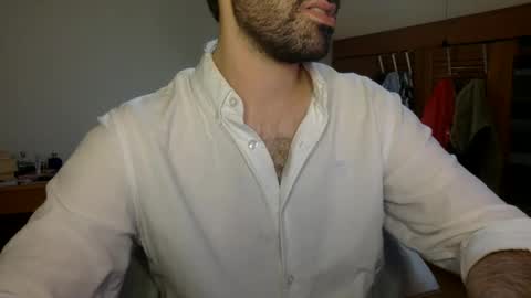 Snapshot of babyhardy chatting on September 21, 4:08 pm Tom A.    online show from September 21, 4:08 pm