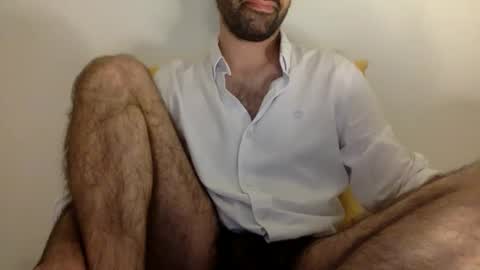 Snapshot of babyhardy chatting on October 25, 10:48 pm Tom A.    online show from October 25, 10:48 pm