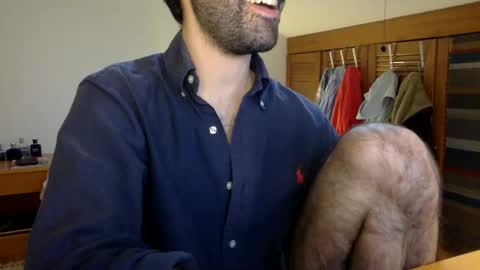 Snapshot of babyhardy chatting on November 8, 1:00 pm Tom A. online show from November 8, 1:00 pm
