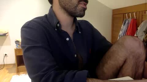 Snapshot of babyhardy chatting on November 9, 1:04 am Tom A. online show from November 9, 1:04 am