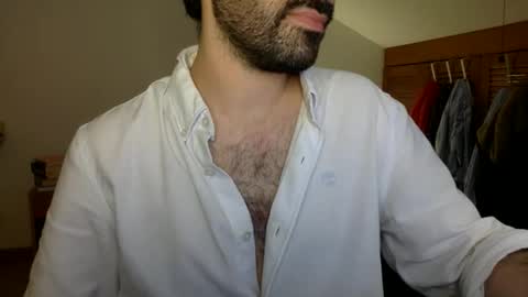 Snapshot of babyhardy chatting on November 14, 4:49 pm Tom A. online show from November 14, 4:49 pm