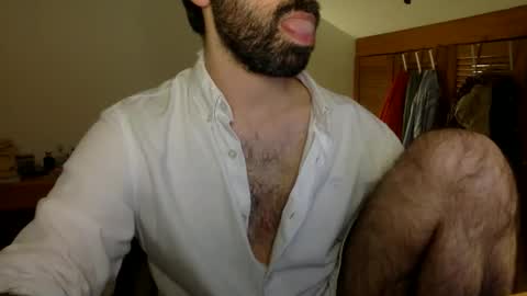 Snapshot of babyhardy chatting on November 23, 12:43 am Tom A. online show from November 23, 12:43 am