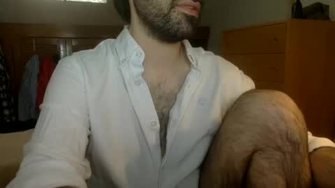 Snapshot of babyhardy chatting on June 5, 10:43 am Tom A. online show from June 5, 10:43 am