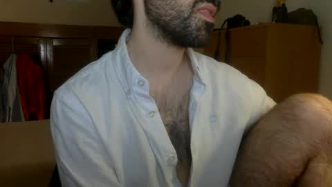 Snapshot of babyhardy chatting on June 6, 11:09 pm Tom A. online show from June 6, 11:09 pm