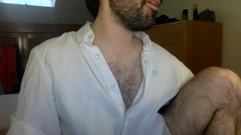 Snapshot of babyhardy chatting on June 8, 10:48 am Tom A. online show from June 8, 10:48 am