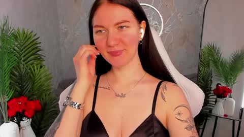 Sophia online show from April 5, 3:26 am