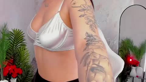 Sophia online show from April 14, 3:12 am