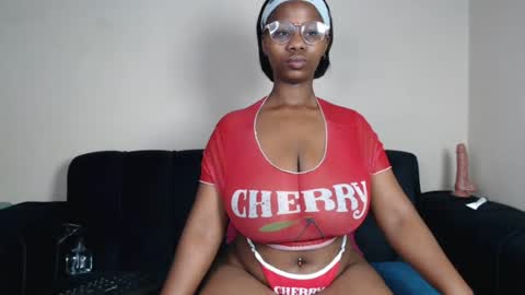 Snapshot of babyluciax chatting on July 16, 7:58 am babyluciax online show from July 16, 7:58 am