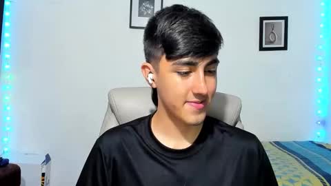 babymaik online show from October 27, 5:33 am