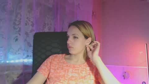Snapshot of babymuro4ka chatting on February 11, 11:44 pm Sonya online show from February 11, 11:44 pm