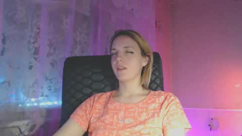 Snapshot of babymuro4ka chatting on February 17, 8:58 pm Sonya online show from February 17, 8:58 pm
