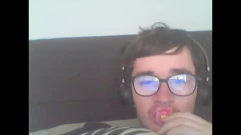 Snapshot of babyrandy1997 chatting on September 21, 1:35 pm babyrandy1997 online show from September 21, 1:35 pm