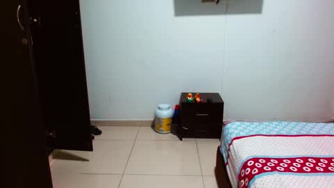 Snapshot of babysebasxxx chatting on October 23, 3:06 am sebas online show from October 23, 3:06 am