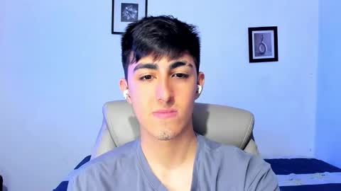 Snapshot of babyted273 chatting on February 5, 7:02 am Babyted273 online show from February 5, 7:02 am