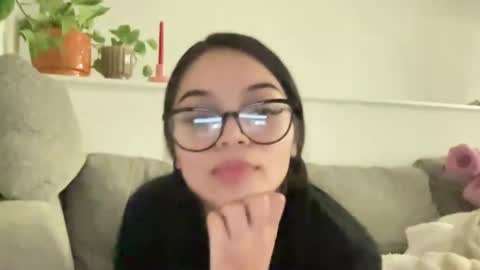 Snapshot of babyydey chatting on January 24, 8:13 am Baby Dey online show from January 24, 8:13 am