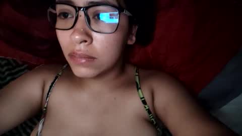 Snapshot of babyymango_ chatting on April 15, 4:36 pm Gisselle online show from April 15, 4:36 pm