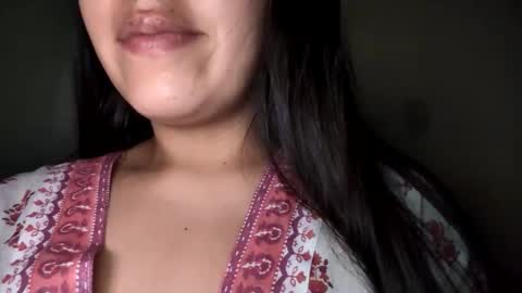 Snapshot of babyymango_ chatting on April 22, 9:11 am Gisselle online show from April 22, 9:11 am