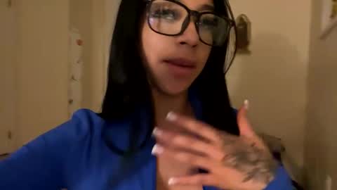 babyynaughty online show from November 10, 7:18 am