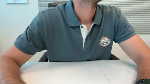 Snapshot of backtoureon chatting on July 14, 10:32 am backtoureon online show from July 14, 10:32 am