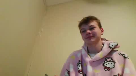 Snapshot of bad987073 chatting on December 4, 2:42 am bad987073 online show from December 4, 2:42 am