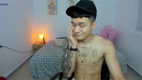 bad_boy__777 online show from February 2, 7:12 pm