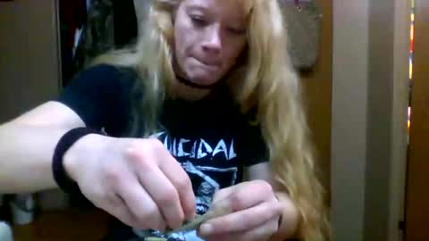 Badbitch520 online show from March 28, 4:23 am