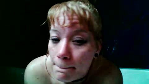 Badbitch520 online show from May 9, 12:16 am