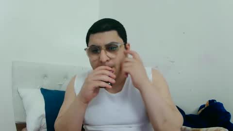 Snapshot of badboixx chatting on February 9, 7:09 pm badboixx online show from February 9, 7:09 pm