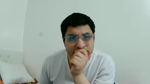 Snapshot of badboixx chatting on March 7, 12:37 am badboixx online show from March 7, 12:37 am