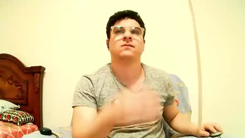 Snapshot of badboixx chatting on September 17, 11:28 pm badboixx online show from September 17, 11:28 pm