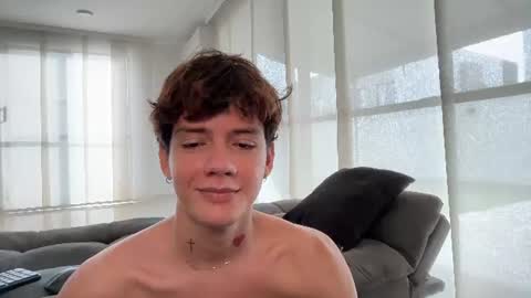 Snapshot of badboy_one chatting on June 13, 1:20 pm jhojan online show from June 13, 1:20 pm