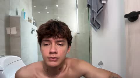 Snapshot of badboy_one chatting on June 17, 3:13 pm jhojan online show from June 17, 3:13 pm