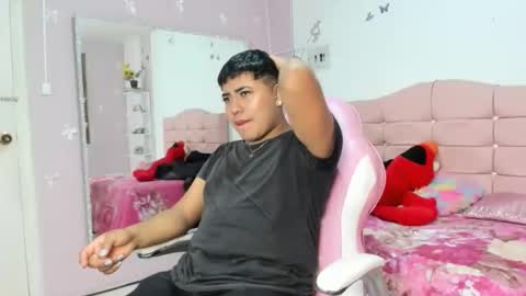 JUAN online show from May 6, 2:40 am
