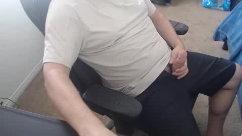 Snapshot of baddaddy77 chatting on October 8, 9:01 pm baddaddy77 online show from October 8, 9:01 pm