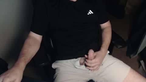 Snapshot of baddaddy77 chatting on November 11, 10:59 am baddaddy77 online show from November 11, 10:59 am