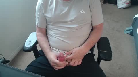 baddaddy77 online show from April 8, 3:01 pm