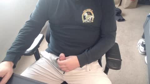 baddaddy77 online show from April 28, 2:22 pm