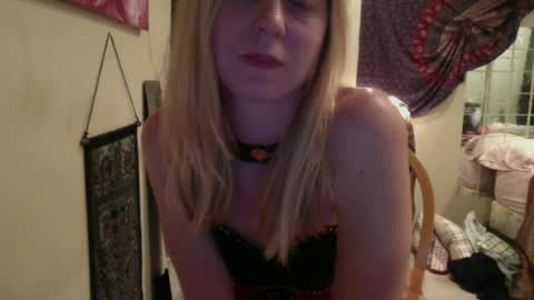 baddie_babe333 online show from July 4, 3:02 am
