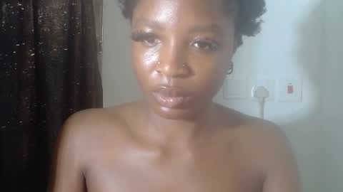Snapshot of baddiebitchx chatting on May 29, 8:23 am baddiebitchx online show from May 29, 8:23 am