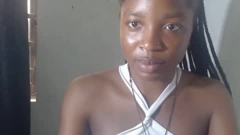 Snapshot of baddiebitchx chatting on June 10, 8:24 am baddiebitchx online show from June 10, 8:24 am
