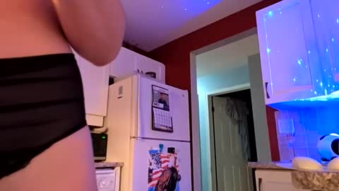 Snapshot of badgirlsclub1029 chatting on January 7, 2:36 am badgirlsclub1029 online show from January 7, 2:36 am